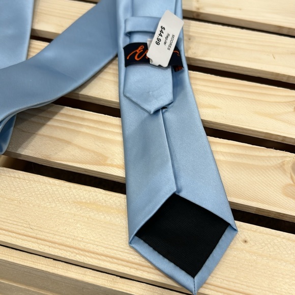 Men’s Suit Ties - Picture 3 of 7